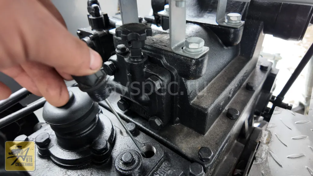 Залив масла в КПП.jpg